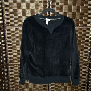 Fluffly Black Sweater